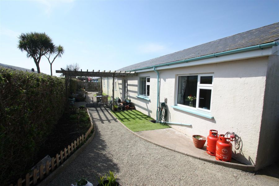 15 Killard Square