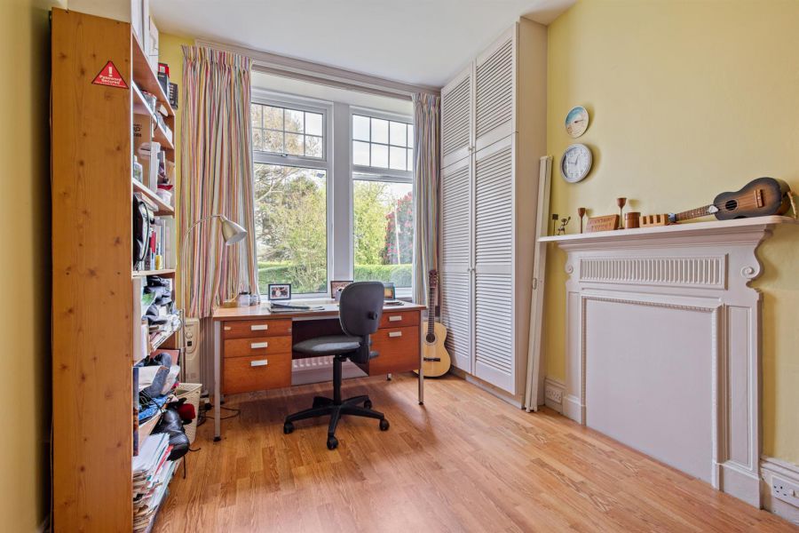 70 Strangford Road