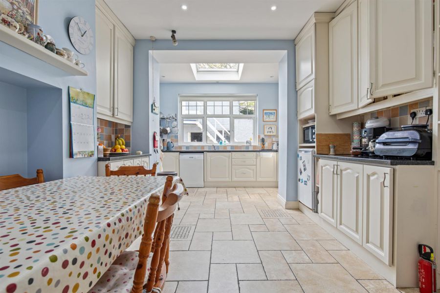70 Strangford Road