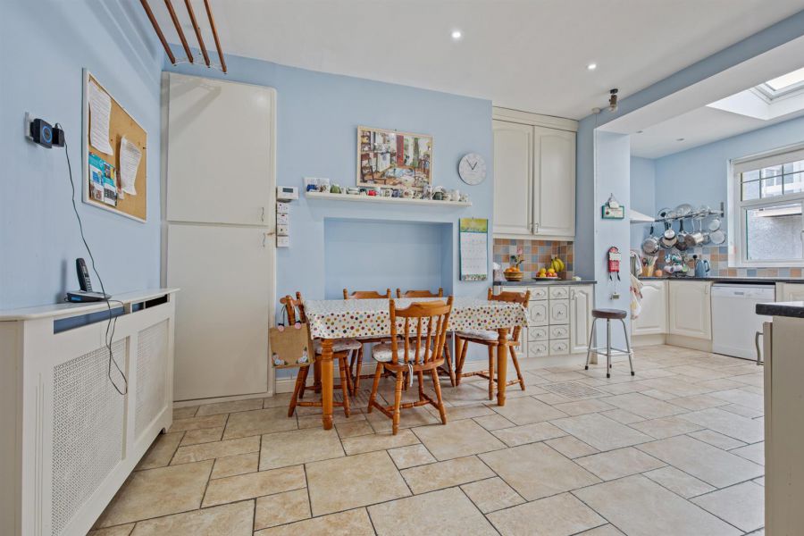 70 Strangford Road