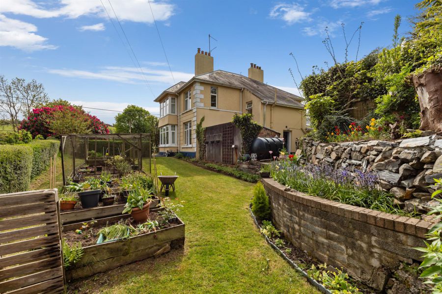70 Strangford Road