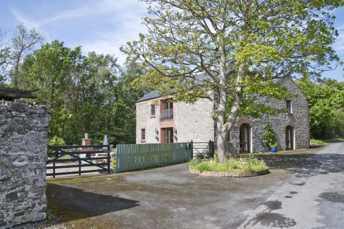 43 Ballyclander Road