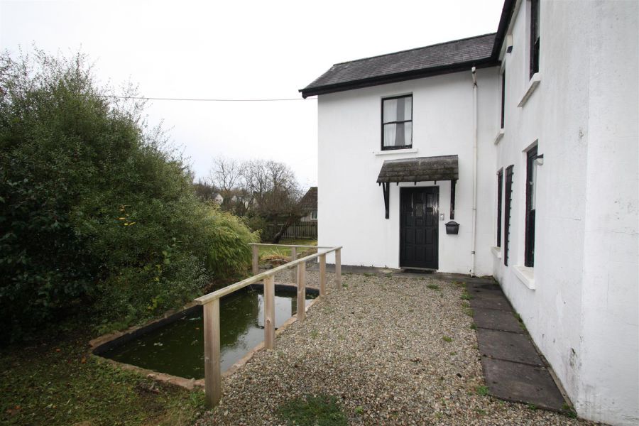 Laurel Lodge, 8 Strangford Road