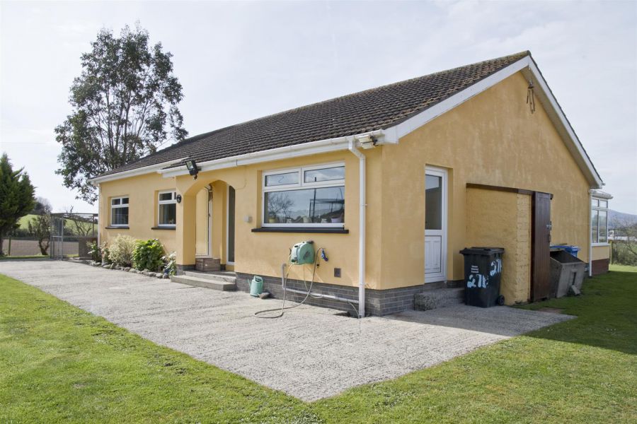 27B Commons Road 27B Commons Road