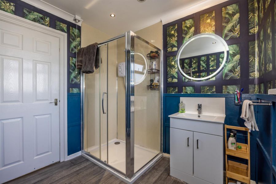 8 Kilmore Village
