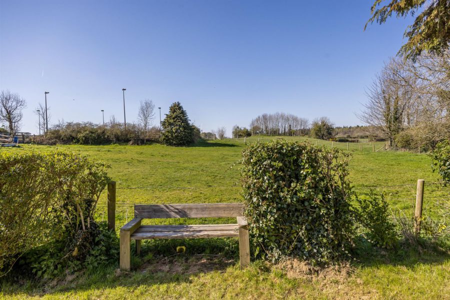 8 Kilmore Village