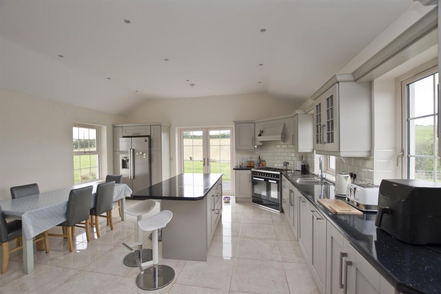 10 Cuttyshane Road