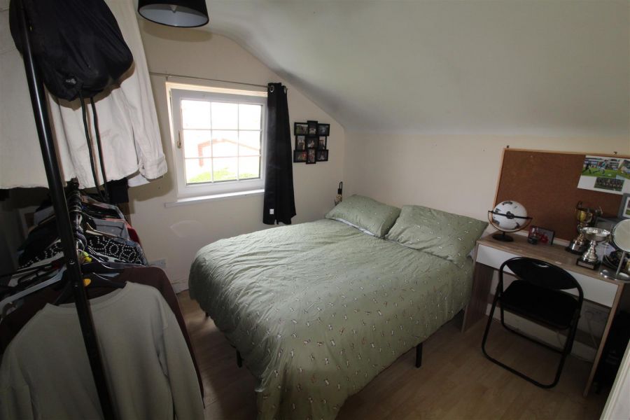 64 Kilmore Village