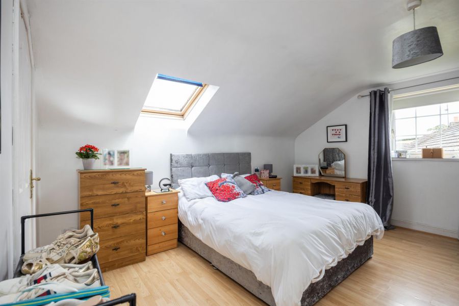 64 Kilmore Village