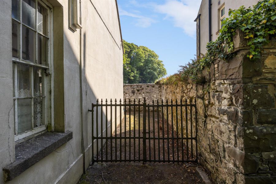 182 Newcastle Road