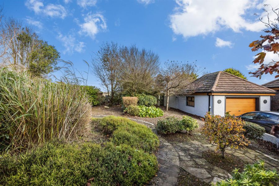 42 Old Course Road