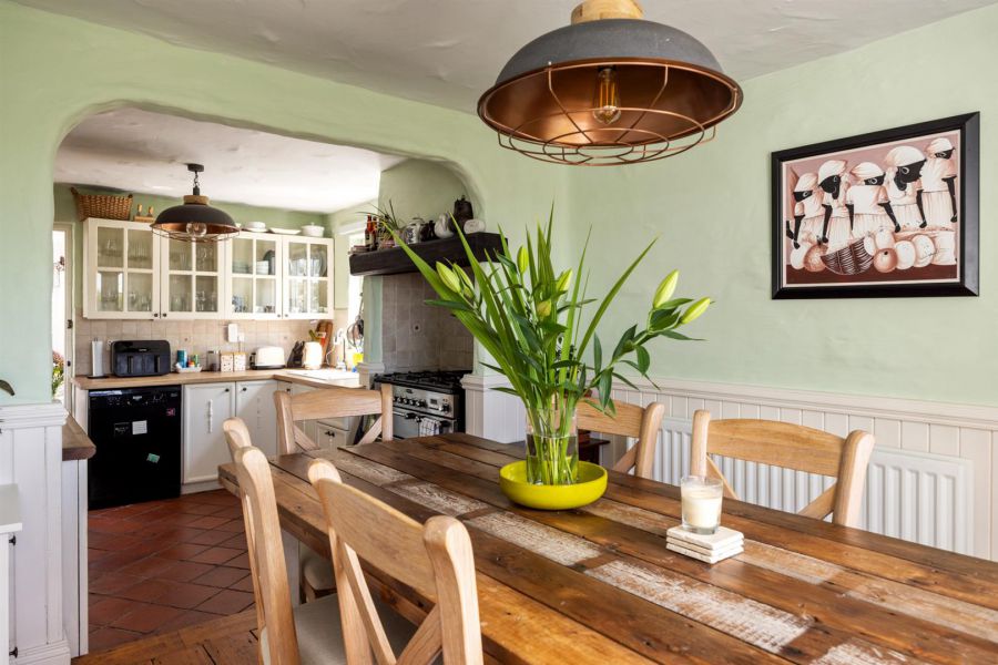 Bramble Cottage, 132 Thornyhill Road