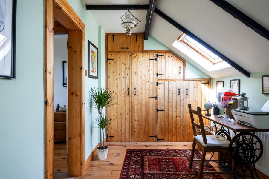 Bramble Cottage, 132 Thornyhill Road