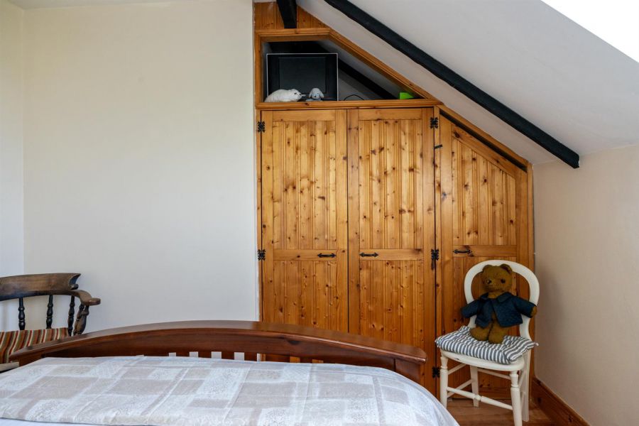 Bramble Cottage, 132 Thornyhill Road