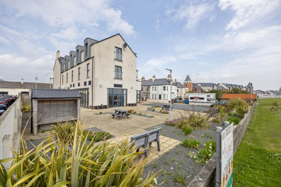 Clare Lodge, 3 Castle Place