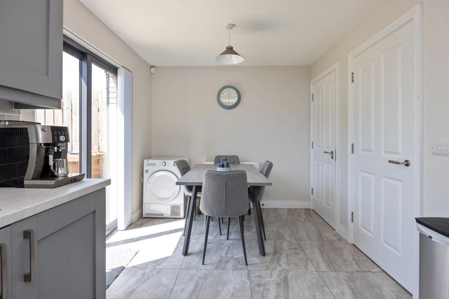 17 Little Enler Lane