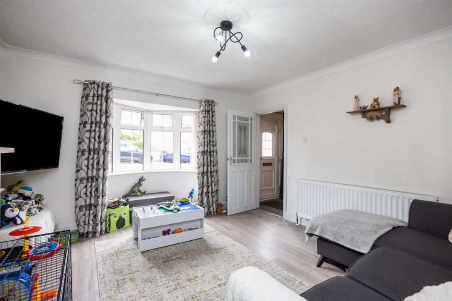 68 Ardmeen Green