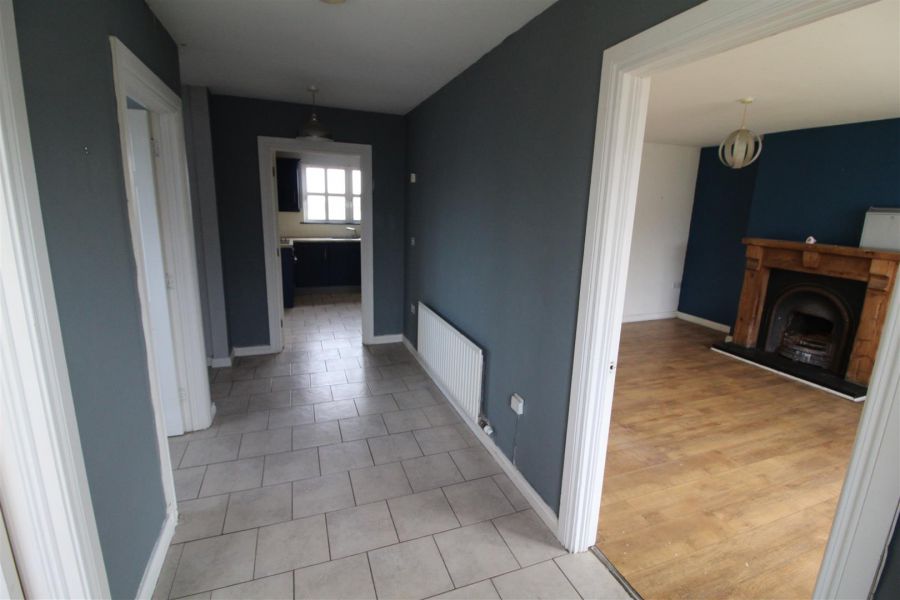 3 Racecourse Way