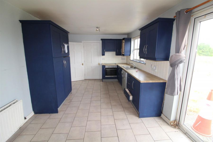 3 Racecourse Way