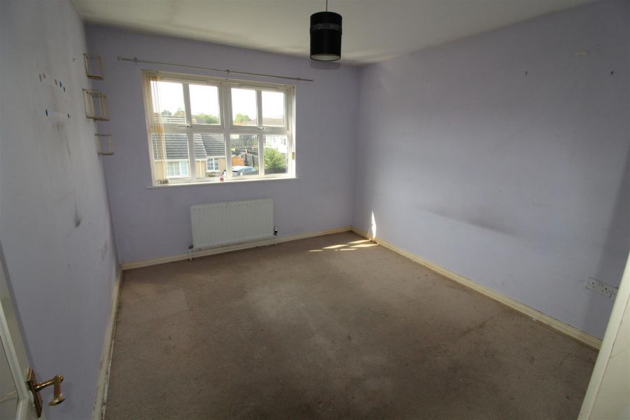 3 Racecourse Way