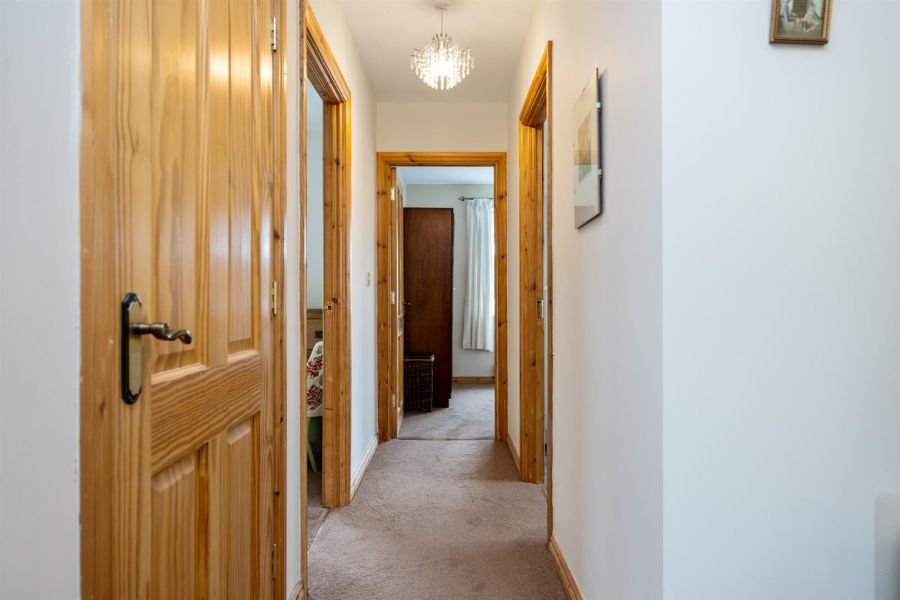 4 Actons Crescent