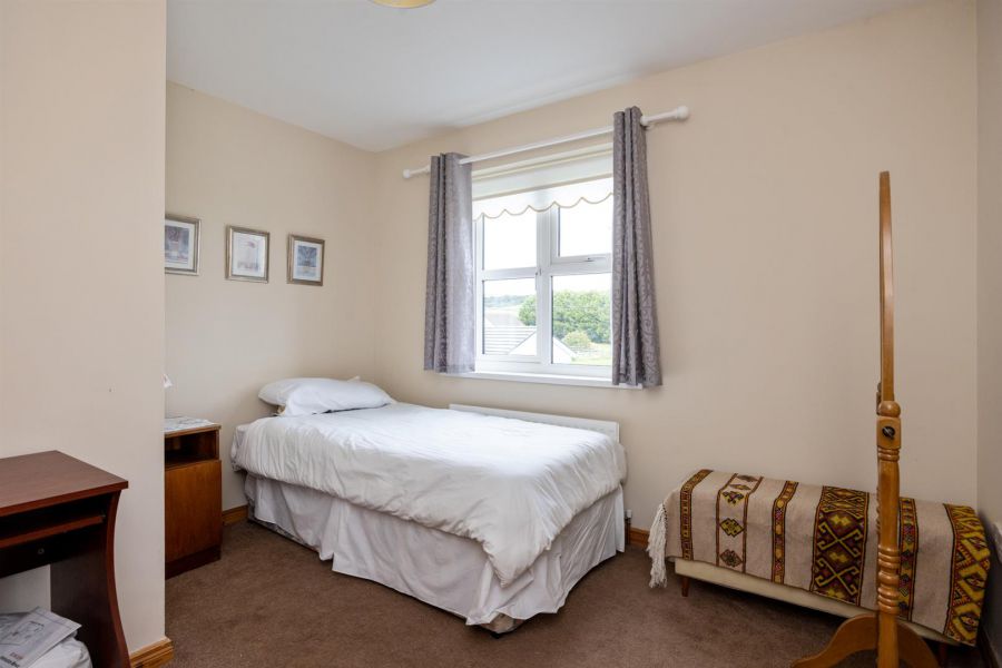 4 Actons Crescent