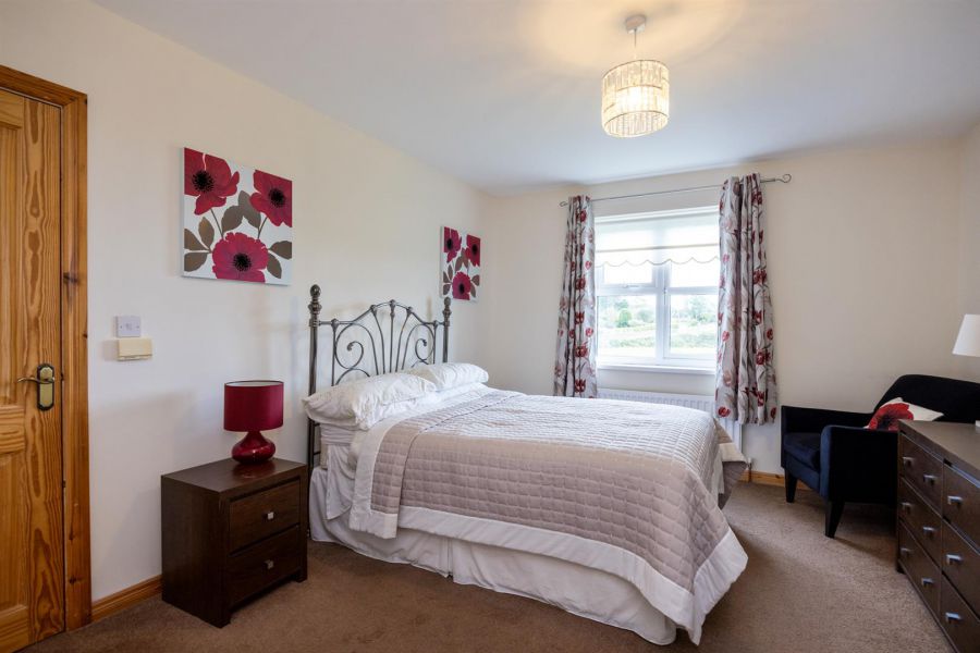 4 Actons Crescent