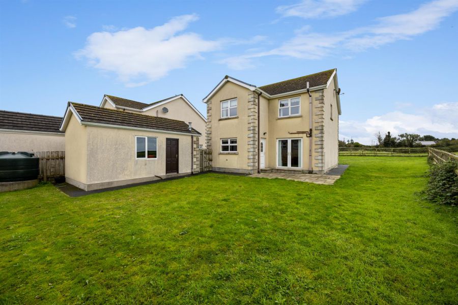 4 Actons Crescent