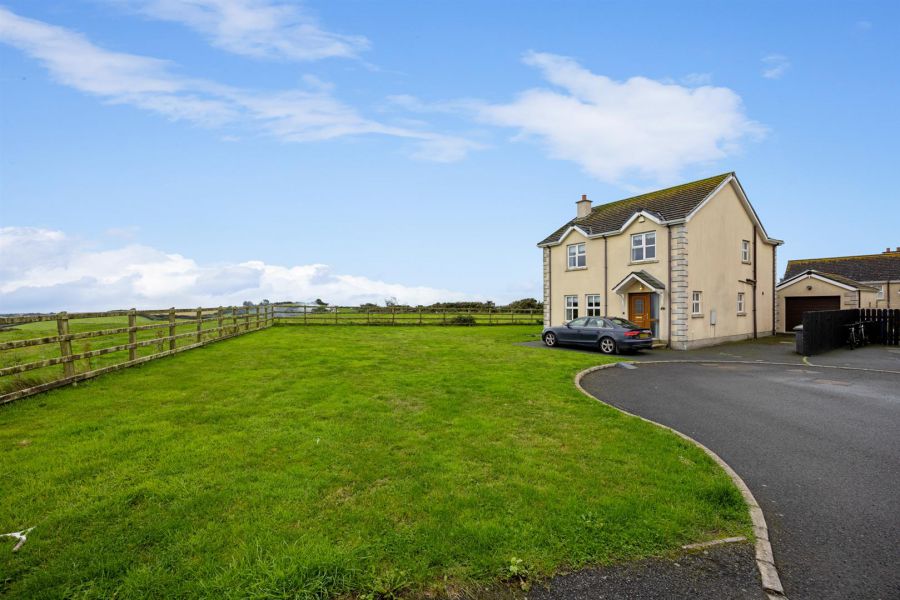 4 Actons Crescent
