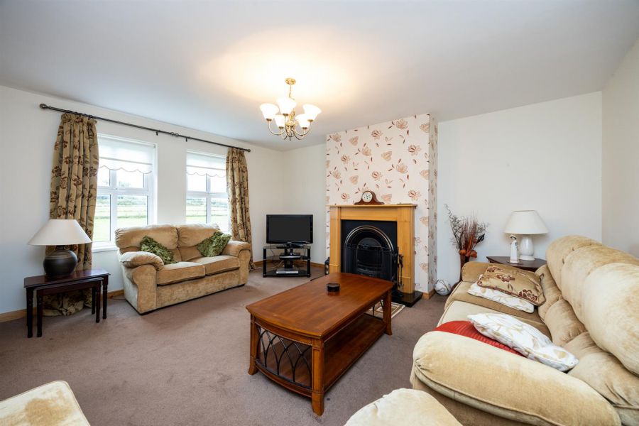 4 Actons Crescent