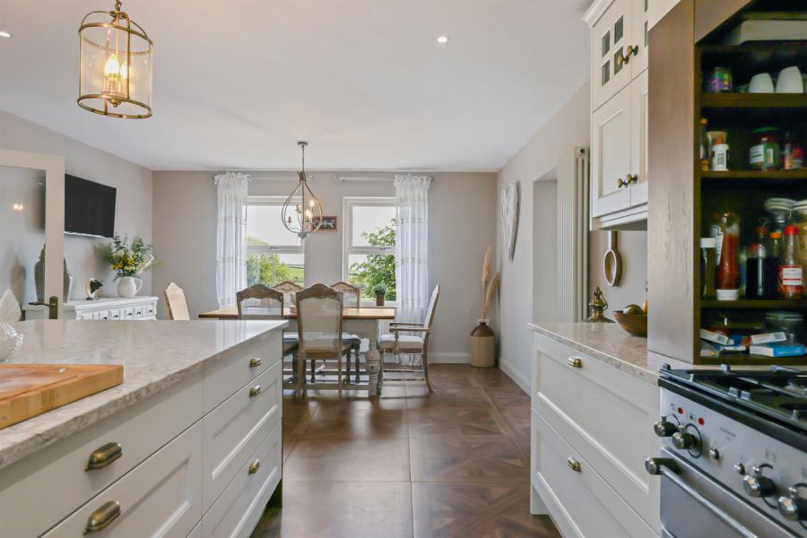 3B Carnreagh Road