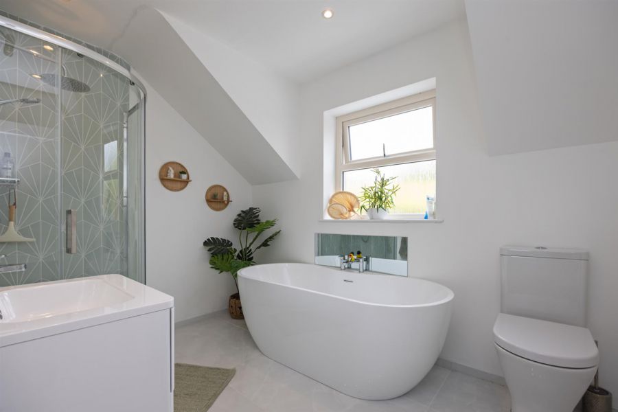 3B Carnreagh Road