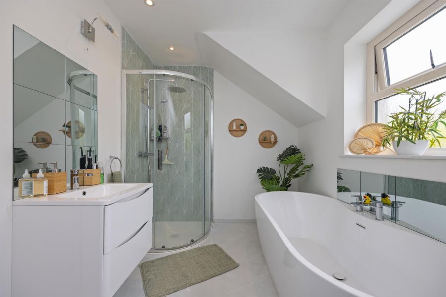 3B Carnreagh Road