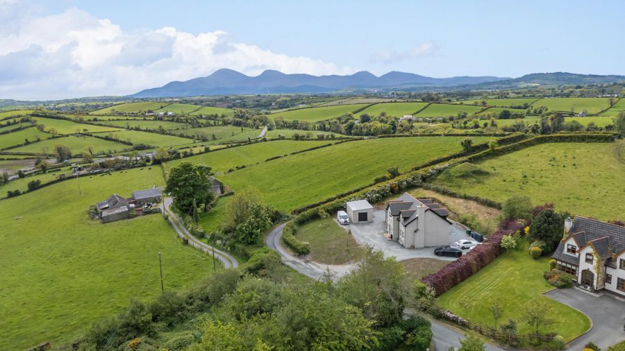 3B Carnreagh Road