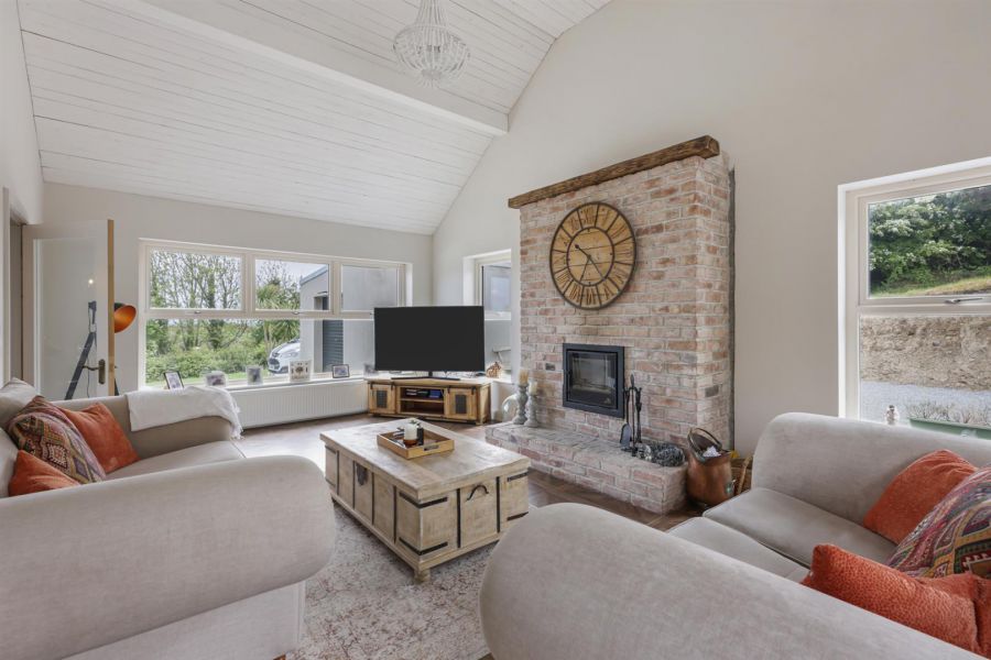 3B Carnreagh Road