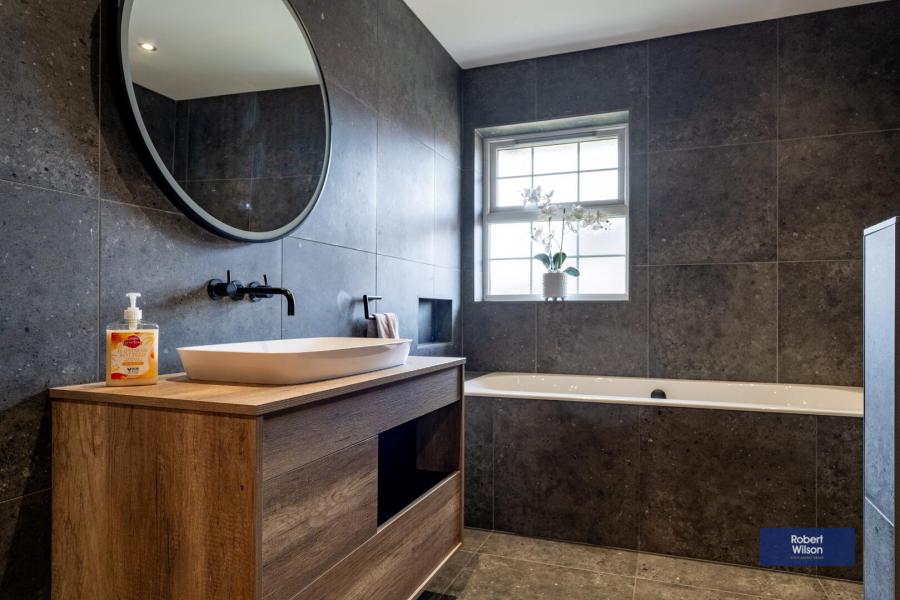 24 Limestone Meadows