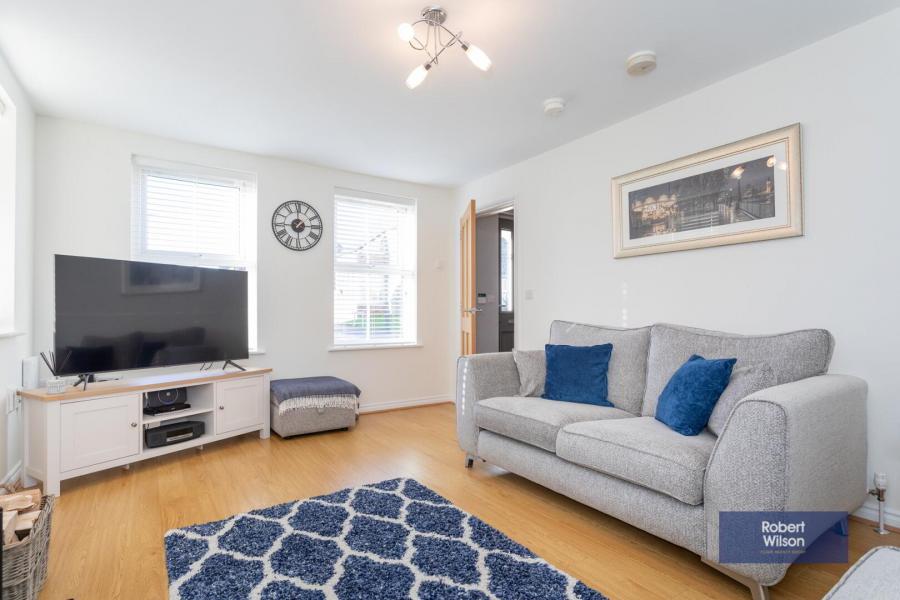 40 Wellington Park Road