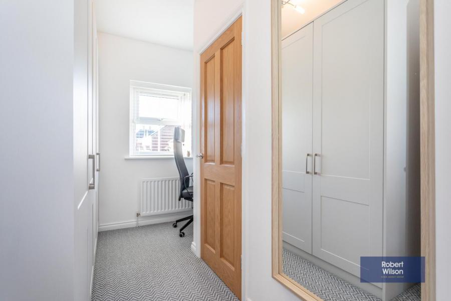 40 Wellington Park Road