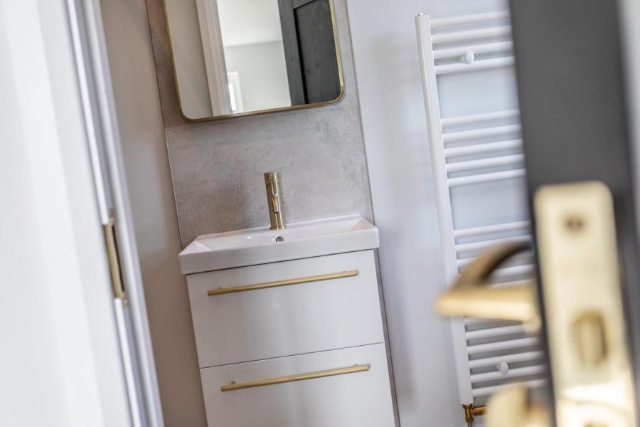 17, Cherryville View