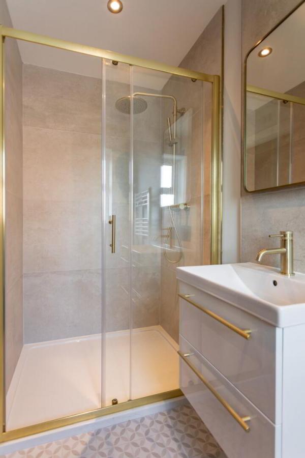 17, Cherryville View