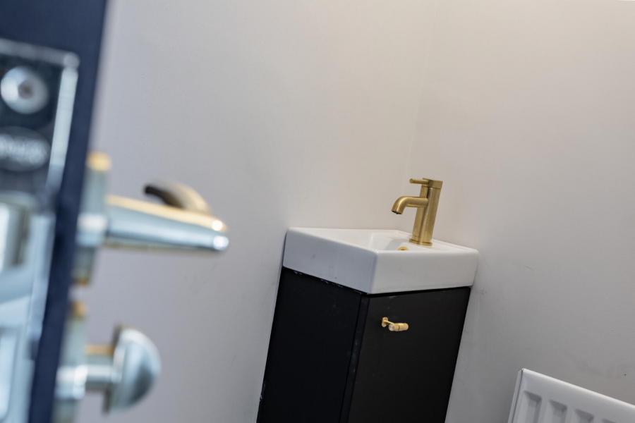 17, Cherryville View