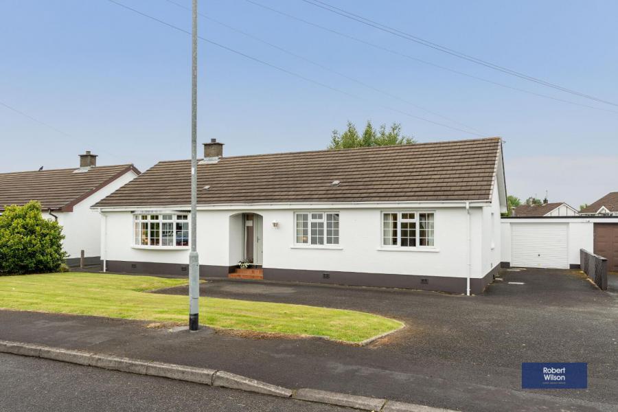37 Coachmans Way