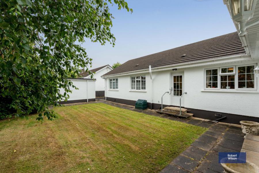 37 Coachmans Way