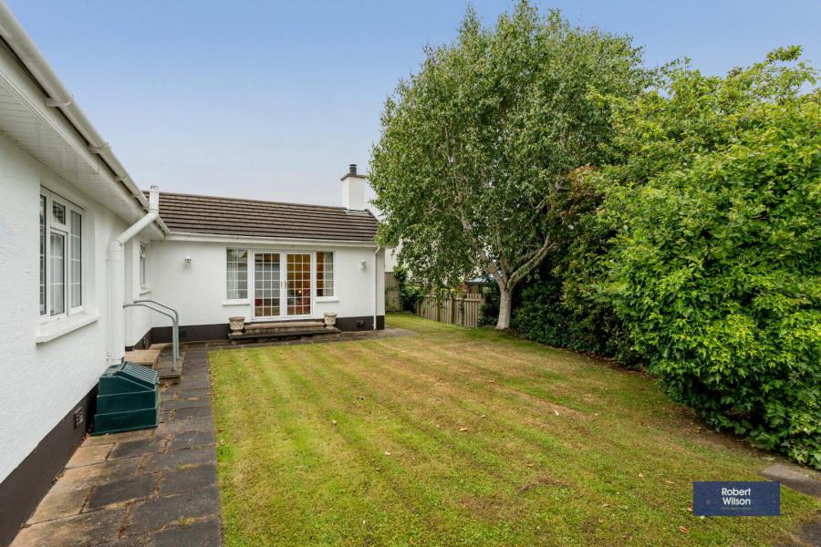 37 Coachmans Way