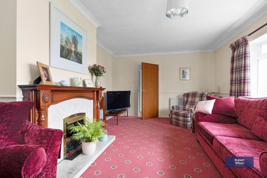 37 Coachmans Way