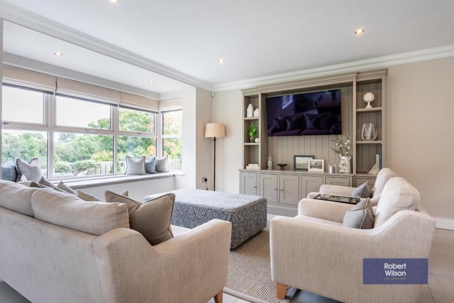 8 Belgravia Court