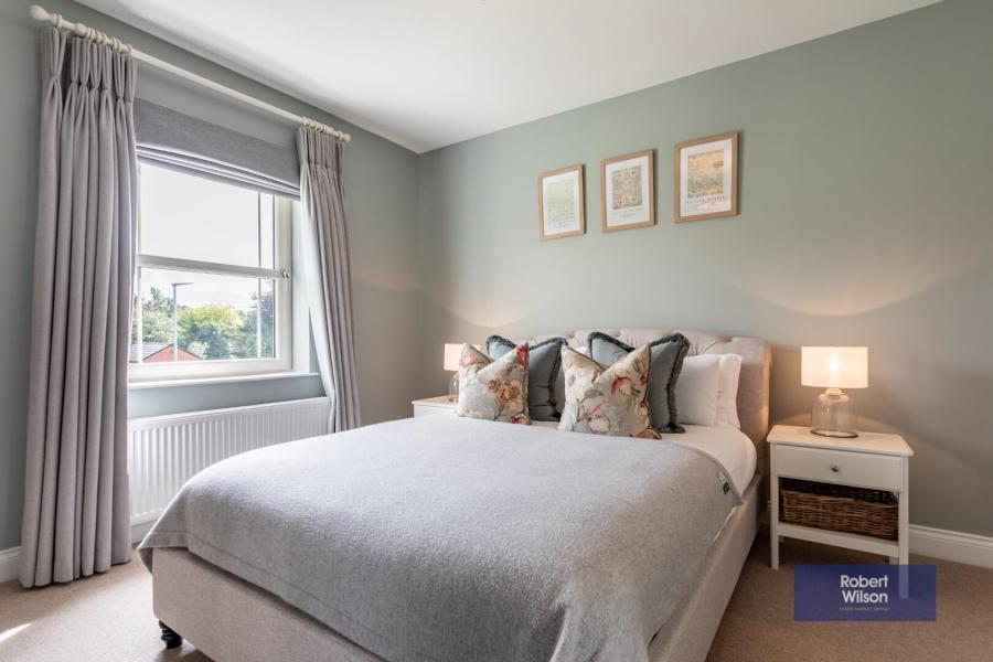8 Belgravia Court
