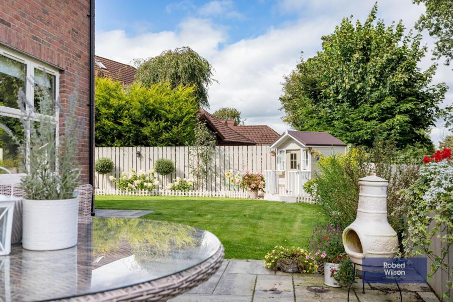 8 Belgravia Court