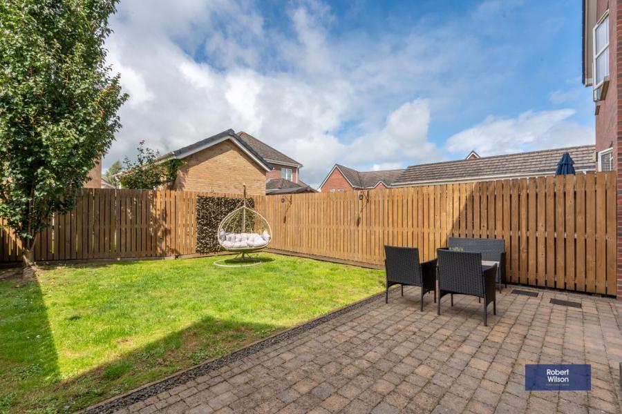 10 Ayrshire Gardens