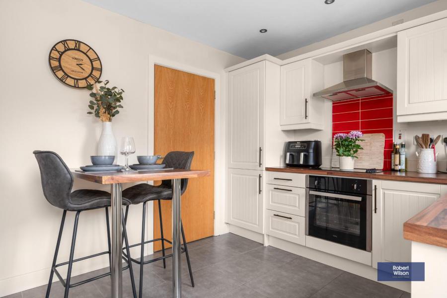 10 Ayrshire Gardens